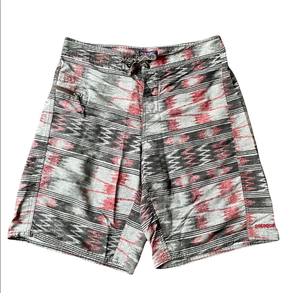 Patagonia Wavefarer Board Shorts size 32